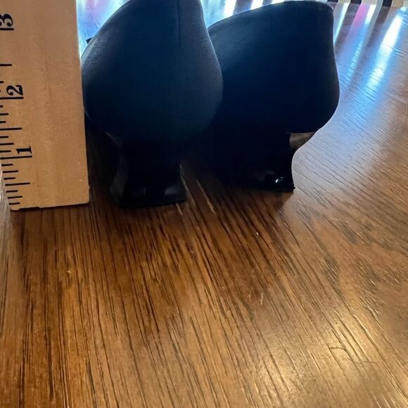 Stuart Weitzman Navy Blue Fabric Heel Pumps  Bows SZ 7 AA - Picture 7 of 11